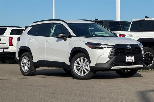 2026 Toyota Corolla Cross LE