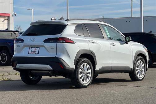 2026 Toyota Corolla Cross LE