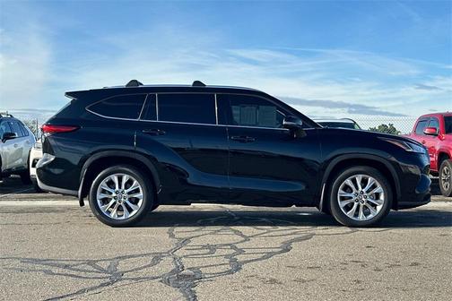 2023 Toyota Highlander Limited