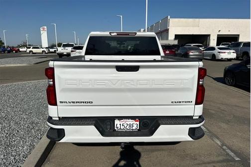 2021 Chevrolet Silverado 1500 Custom