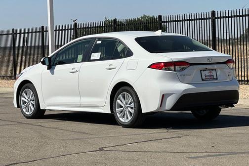 Ice Cap 2026 Toyota Corolla Hybrid LE