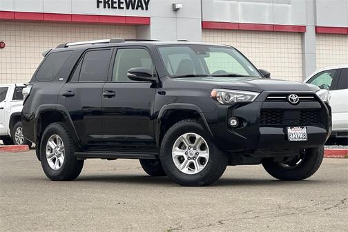 2022 Toyota 4Runner SR5 Premium