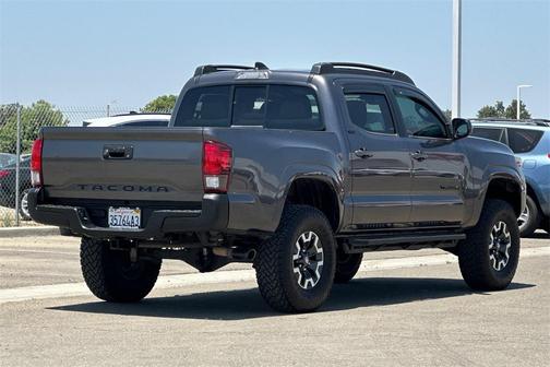 2020 Toyota Tacoma SR5
