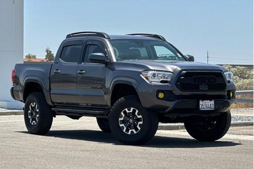 2020 Toyota Tacoma SR5