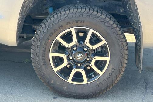 Silver Sky Metallic 2017 Toyota Tundra SR5