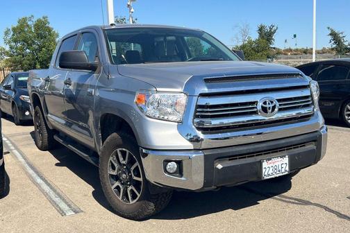 Silver Sky Metallic 2017 Toyota Tundra SR5
