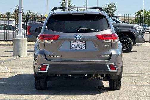 Predawn Gray Mica 2019 Toyota Highlander Hybrid Limited