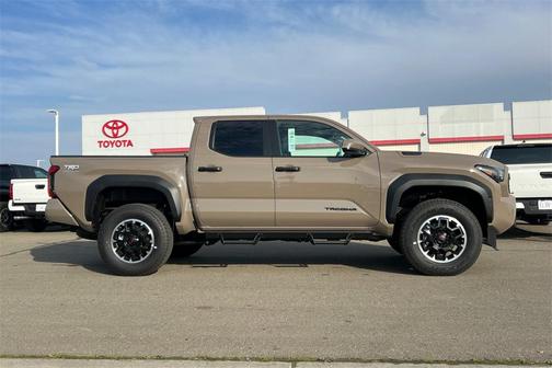 2026 Toyota Tacoma Hybrid TRD Off Road