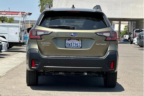 2021 Subaru Outback Premium