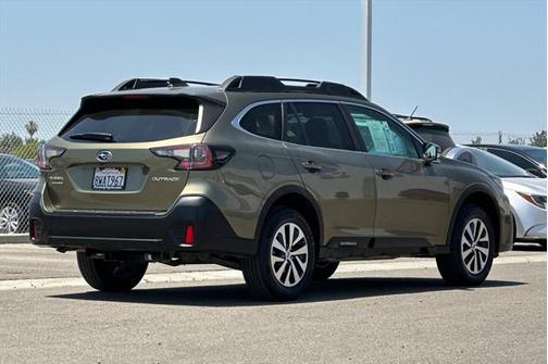 2021 Subaru Outback Premium