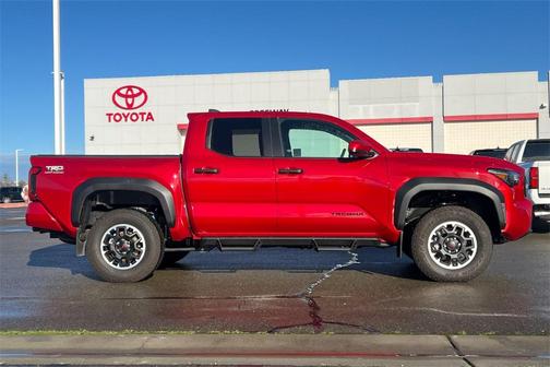 2024 Toyota Tacoma TRD Off Road