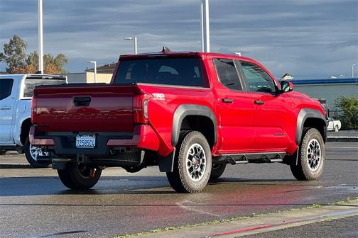 2024 Toyota Tacoma TRD Off Road