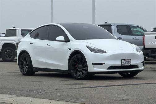 2023 Tesla Model Y Performance