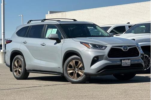 2023 Toyota Highlander Bronze Edition