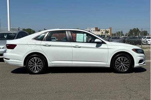 2021 Volkswagen Jetta 1.4T R-Line