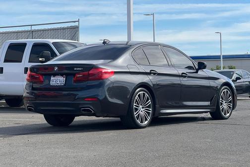 Dark Graphite Metallic 2020 BMW 530 530i