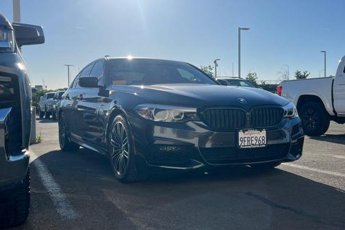 2020 BMW 530 530i