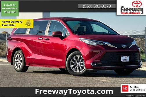 2022 Toyota Sienna XLE 8 Passenger