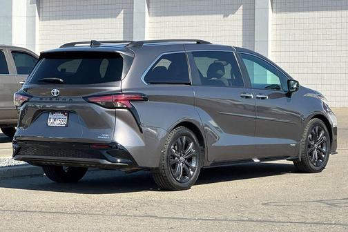 Predawn Gray Mica 2021 Toyota Sienna XSE 7 Passenger