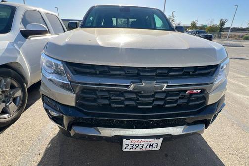 Sand Dune Metallic 2022 Chevrolet Colorado Z71