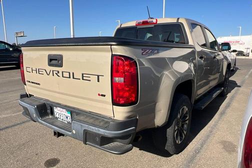Sand Dune Metallic 2022 Chevrolet Colorado Z71