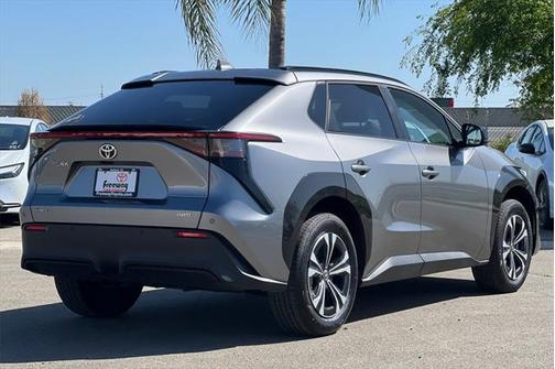 2024 Toyota bZ4X XLE