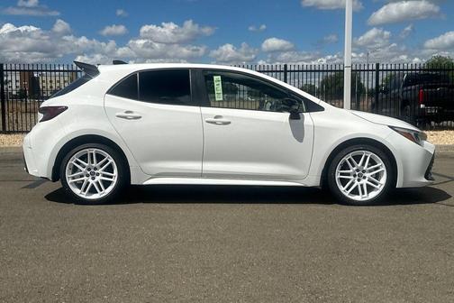 Ice Cap 2026 Toyota Corolla SE