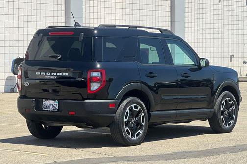 SHADOW BLACK 2021 Ford Bronco Sport Outer Banks