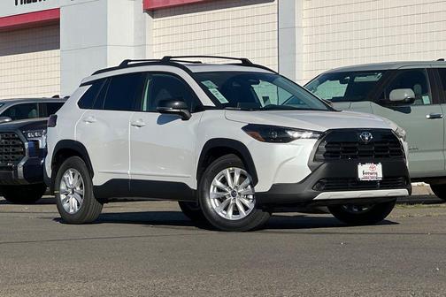 2026 Toyota Corolla Cross LE