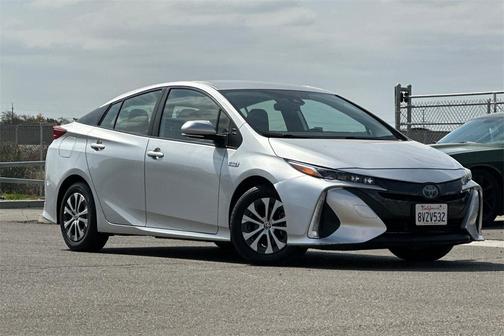 2021 Toyota Prius Prime LE