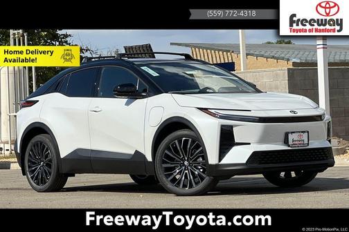 Wind Chill Pearl w/Midnight Black Metallic Roof 2026 Toyota C-HR XSE