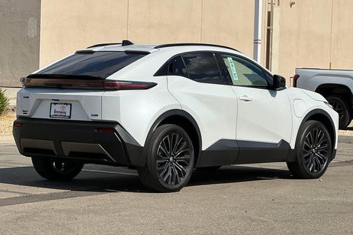 Wind Chill Pearl 2026 Toyota C-HR XSE