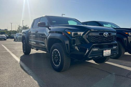 2025 Toyota Tacoma TRD Off Road
