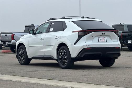 2026 Toyota bZ XLE Plus