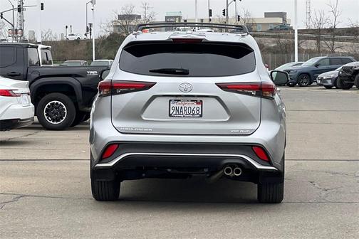 2024 Toyota Highlander XSE