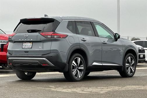 2023 Nissan Rogue SL