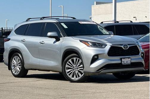 2024 Toyota Highlander Platinum