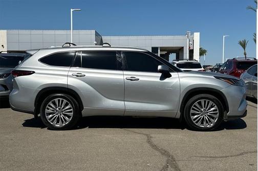 2024 Toyota Highlander Platinum