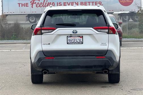 2023 Toyota RAV4 Hybrid XLE Premium