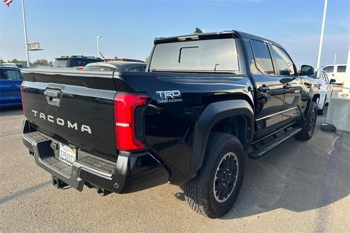 2024 Toyota Tacoma TRD Off-Road