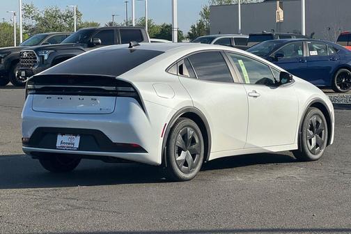 Wind Chill Pearl 2026 Toyota Prius Plug-In Hybrid SE