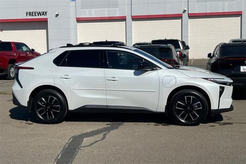 2026 Toyota bZ XLE Plus