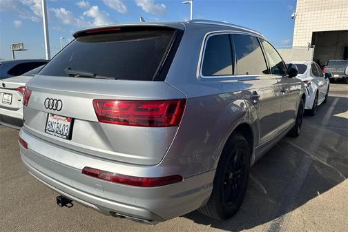 2019 Audi Q7 45 Premium Plus