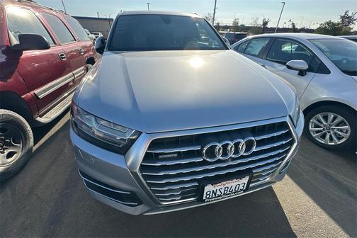 2019 Audi Q7 45 Premium Plus