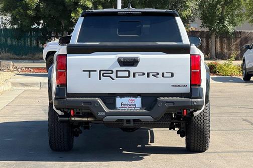 Ice Cap w/Black Roof 2026 Toyota Tacoma Hybrid TRD Pro