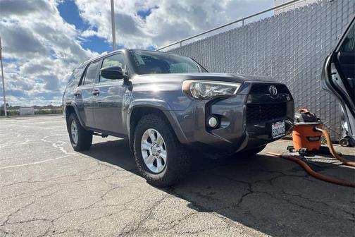 2016 Toyota 4Runner SR5