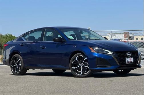 2024 Nissan Altima 2.5 SR
