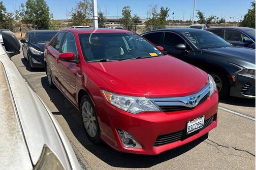 2012 Toyota Camry Hybrid XLE