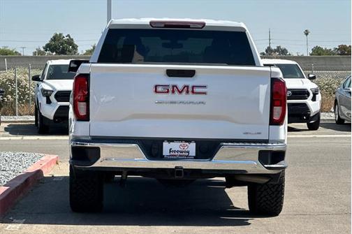 2020 GMC Sierra 1500 SLE