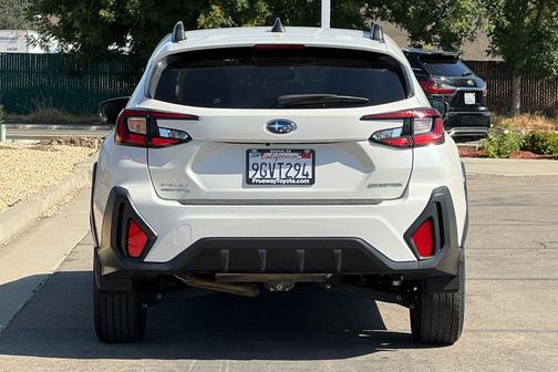 Crystal White Pearl 2024 Subaru Crosstrek Premium